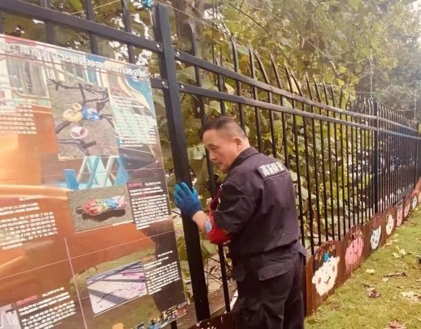 C:/Users/BA/Desktop/風雨過后南京保安迅速行動，恢復安“寧”面貌/8.jpg8